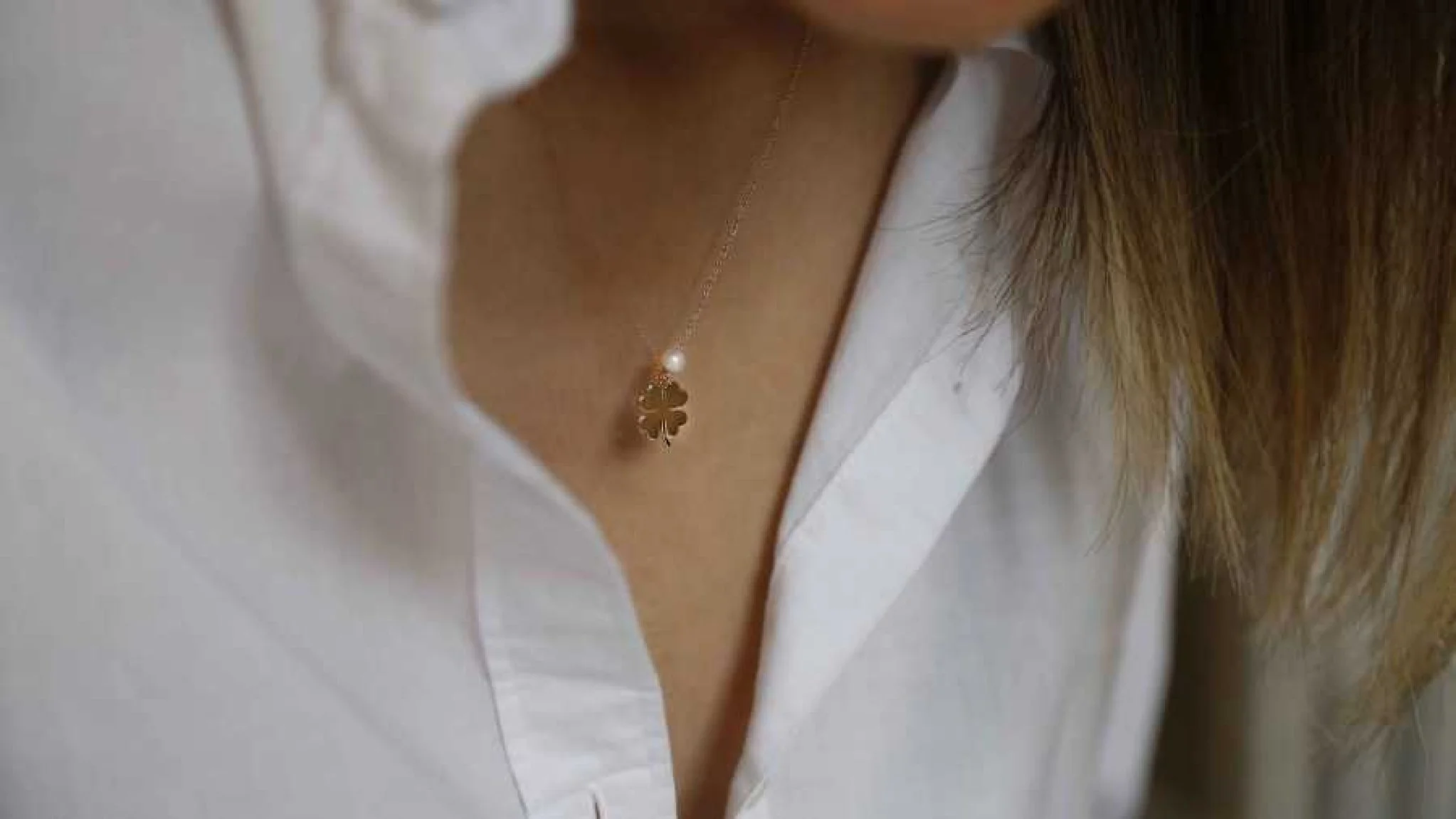 İnci Taşlı Yonca Kolye - 1