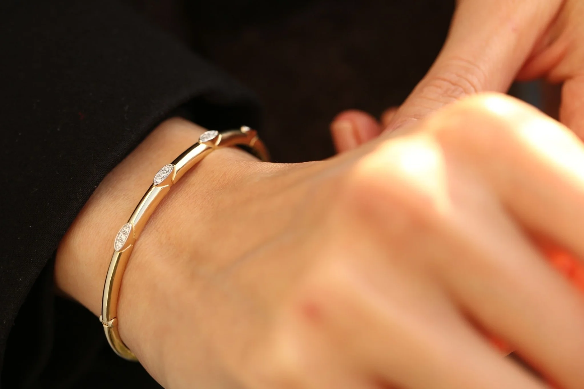 Insula Round Bangle - 3