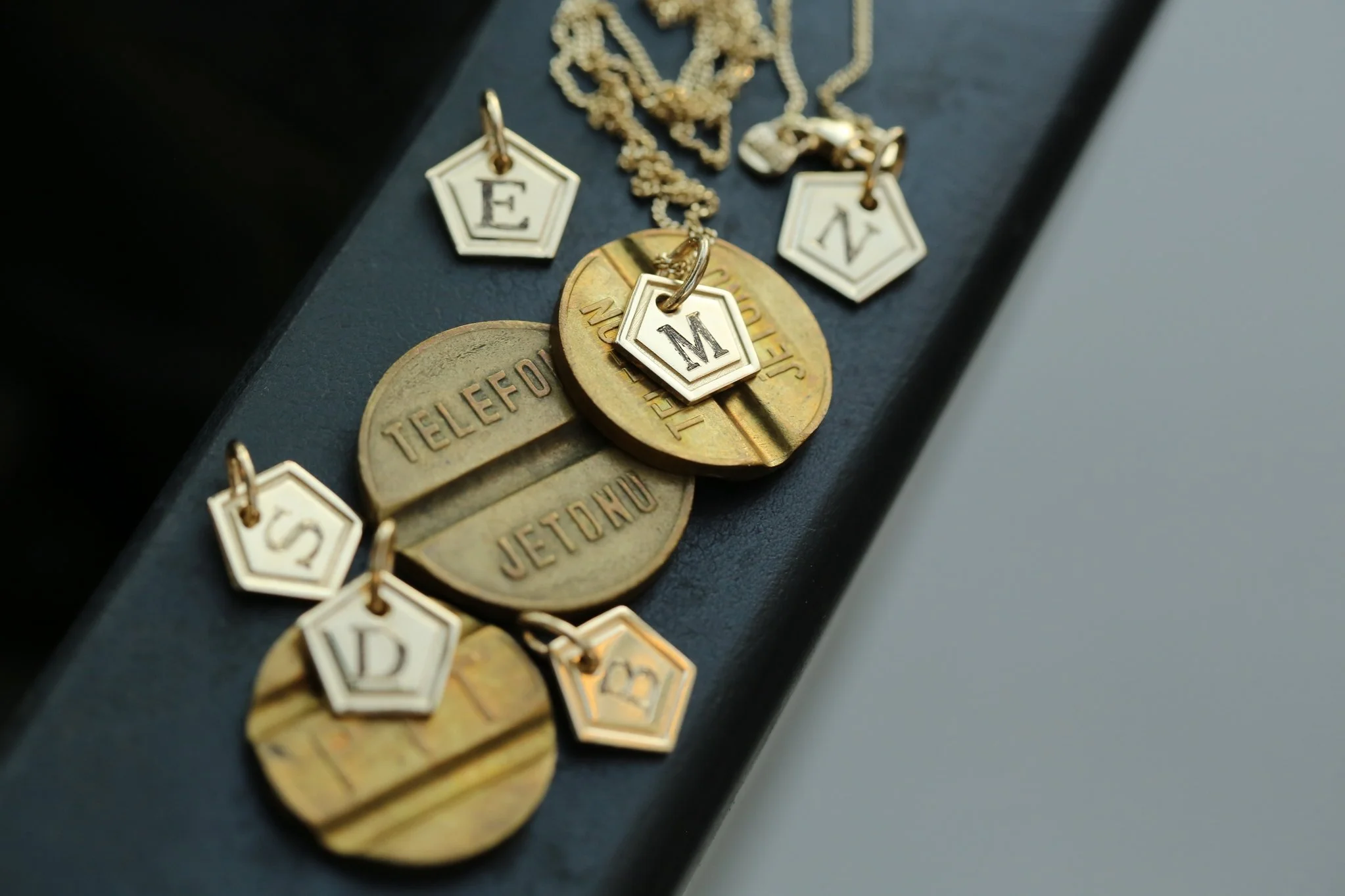 Mini Retro Coin Kolye - 3