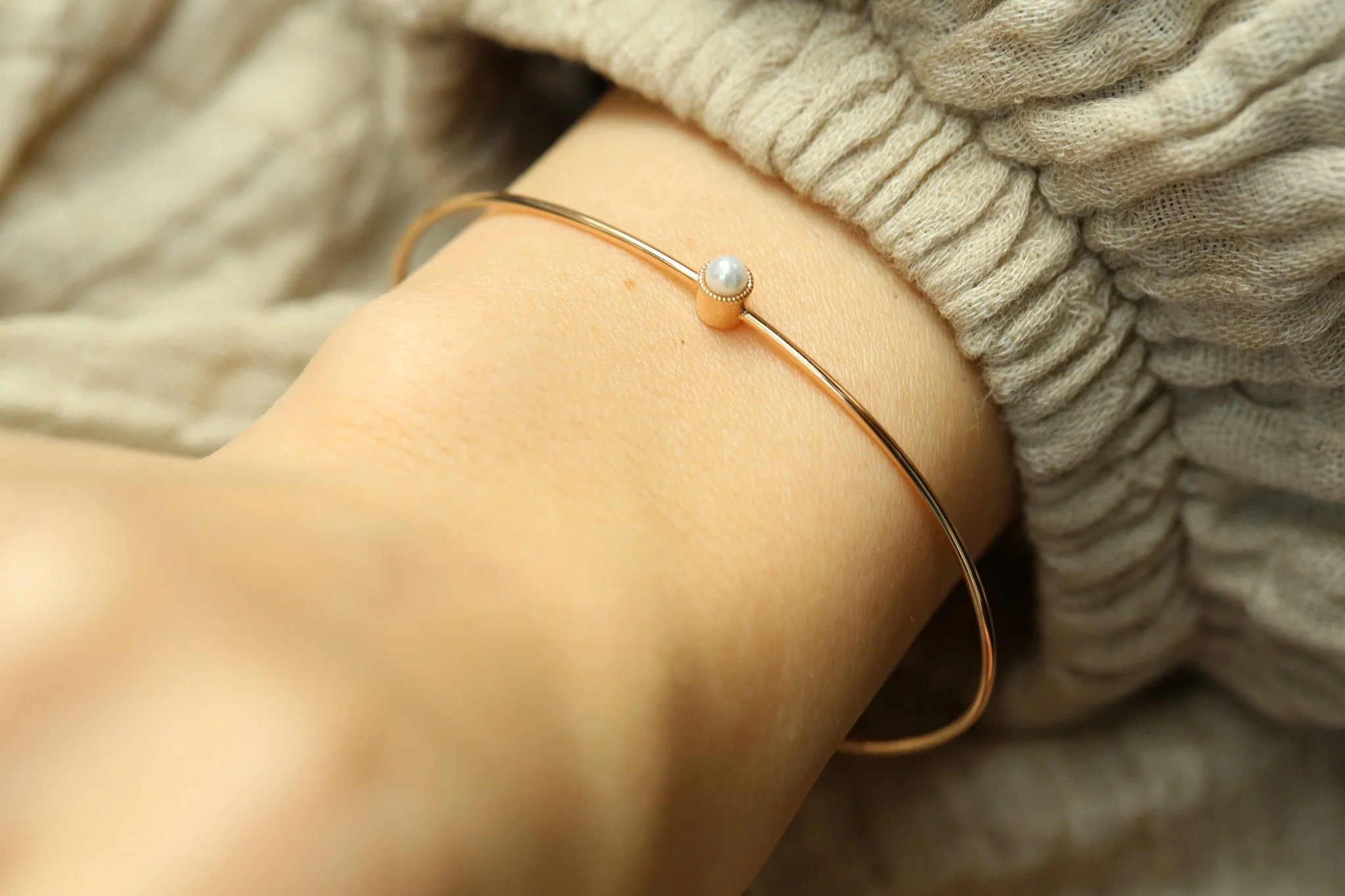 Thin Pearl Bangle - 4