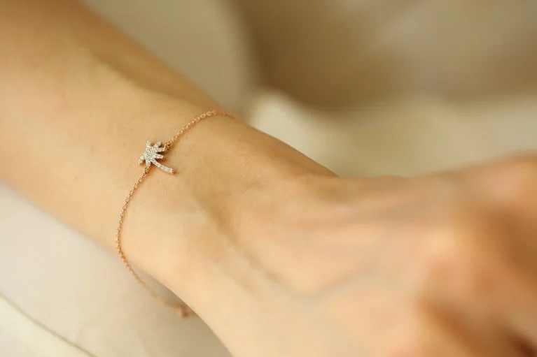 Prego Palm Bangle (1)